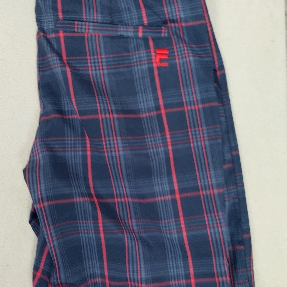 Fila Sports Men's Golf Shorts Size 32 Course Wear Black And Red Striped